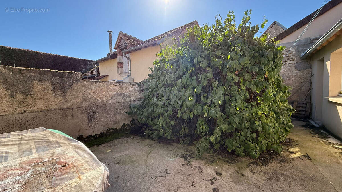 Maison à BEAULIEU-SUR-LOIRE