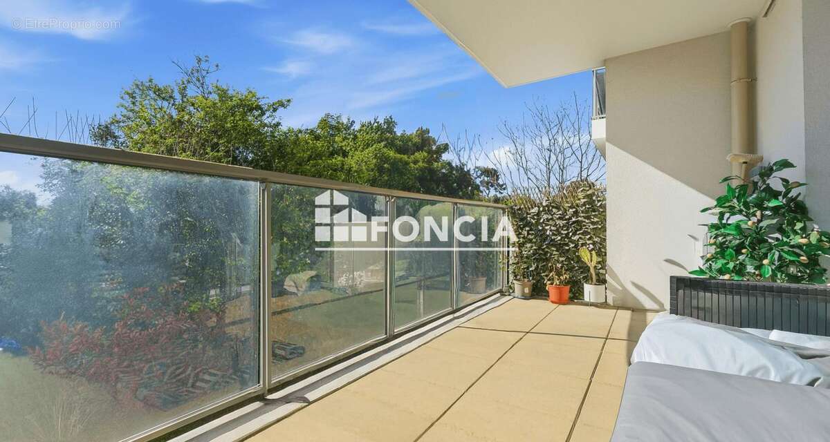 Appartement à LE CANNET