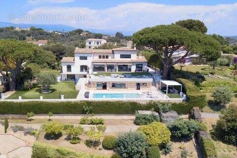 Maison à MOUGINS