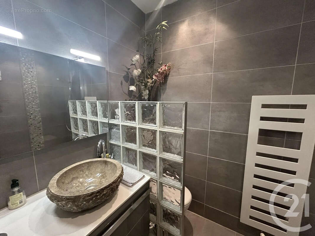 Appartement à FONTAINEBLEAU
