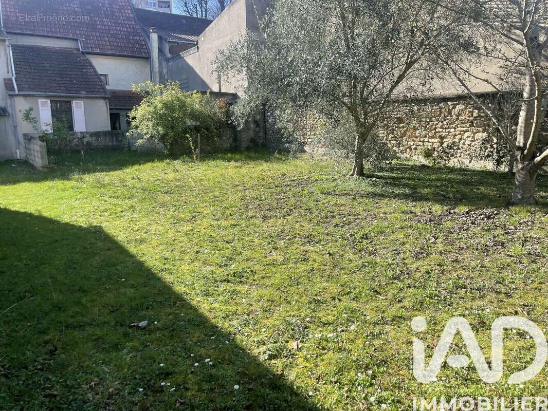 Photo 3 - Maison à VILLENEUVE-LE-ROI