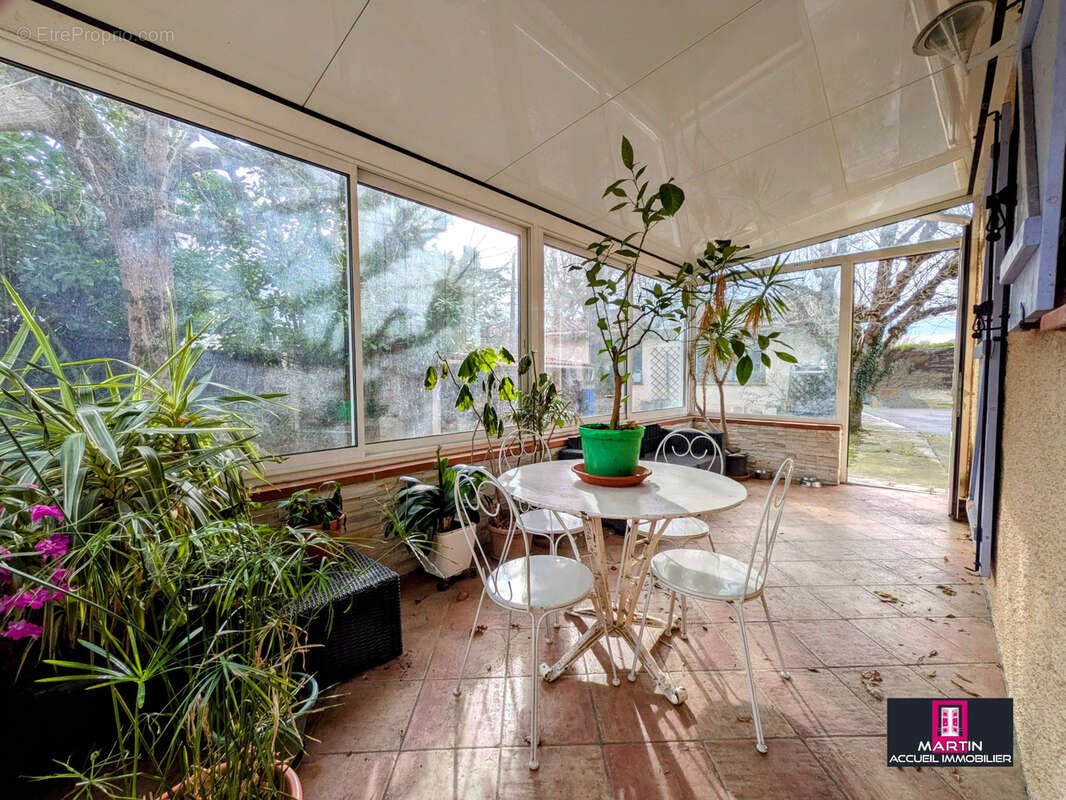 Maison à LA SALVETAT-SAINT-GILLES