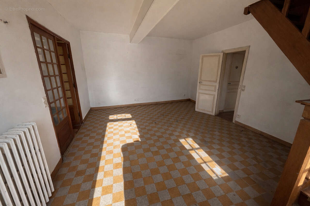 Maison à SERAZEREUX