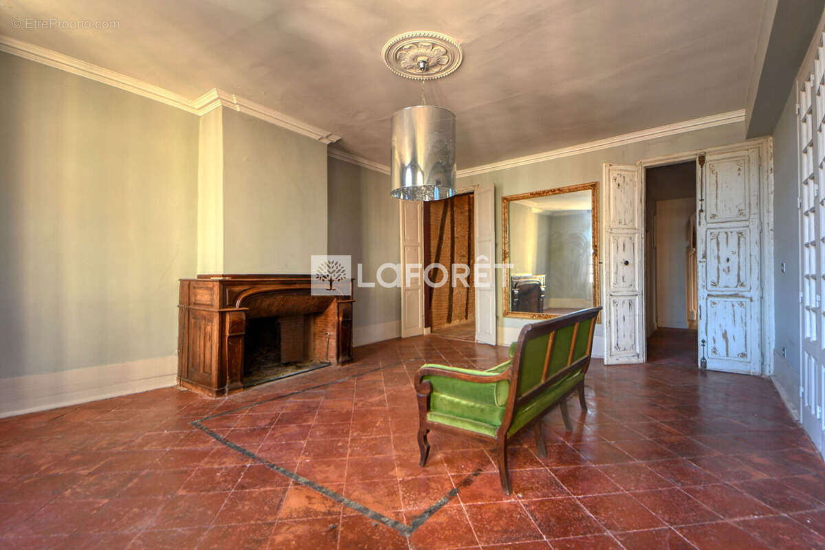 Maison à LISLE-SUR-TARN