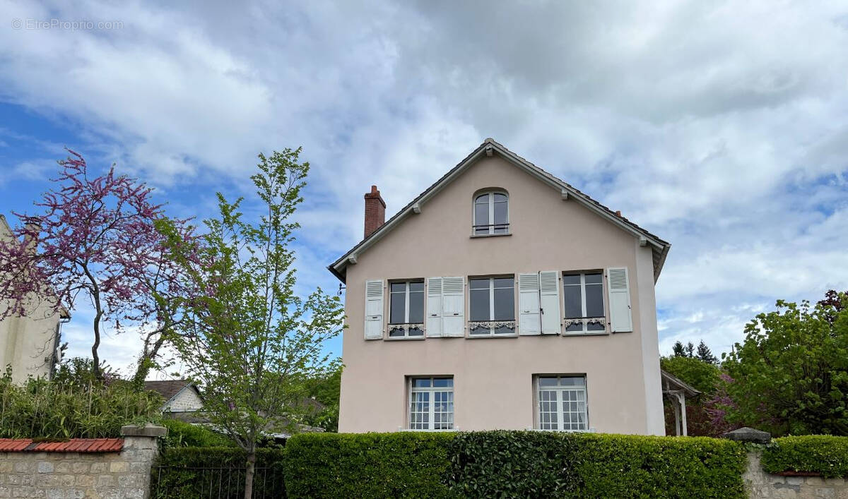 Maison à L&#039;ISLE-ADAM