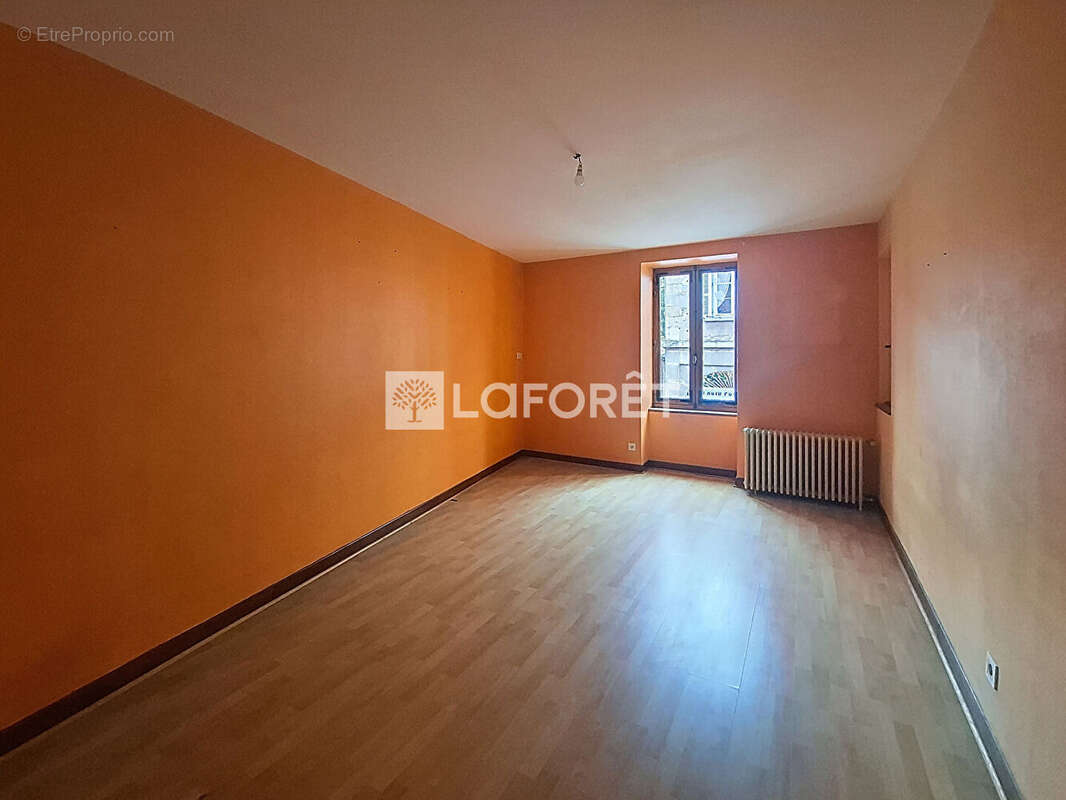 Appartement à BELLEVILLE