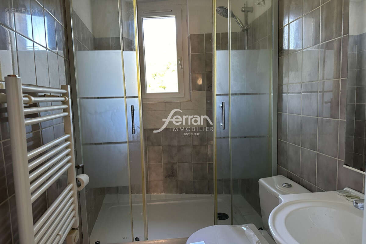 Appartement à SALERNES