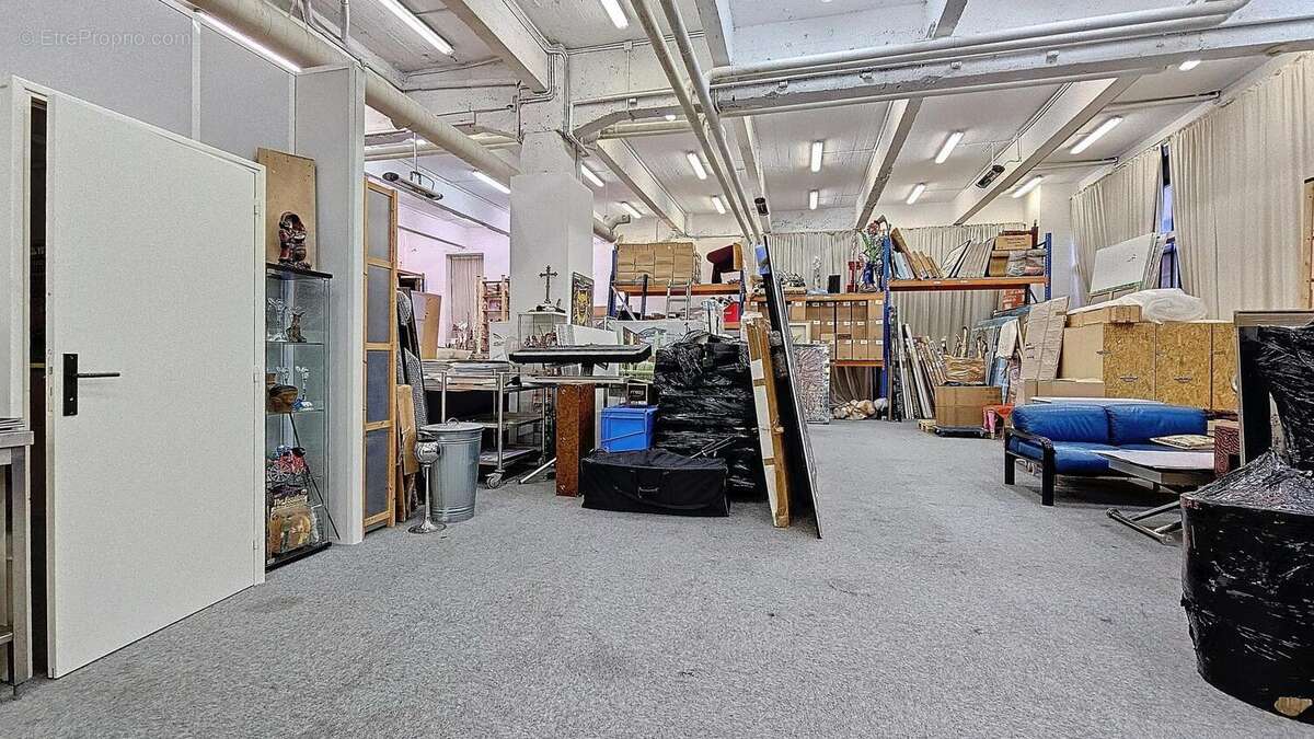 Photo 3 - Commerce à LES LILAS