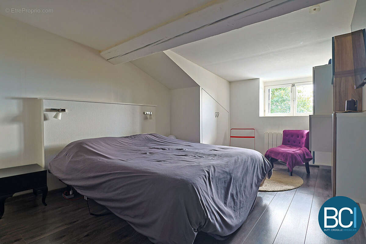 Maison à LAY-SAINT-CHRISTOPHE