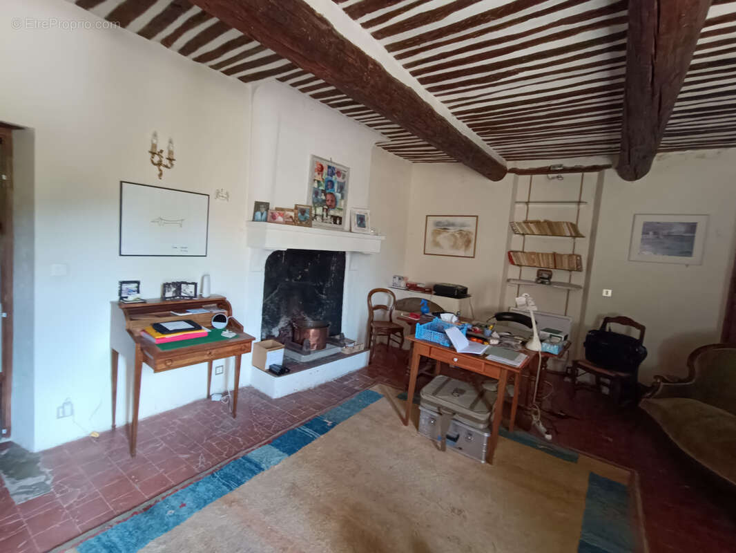 Reilhanette / propriete / ancien moulin restaure / terrain 2ha env. / vue imprenable - photo 16