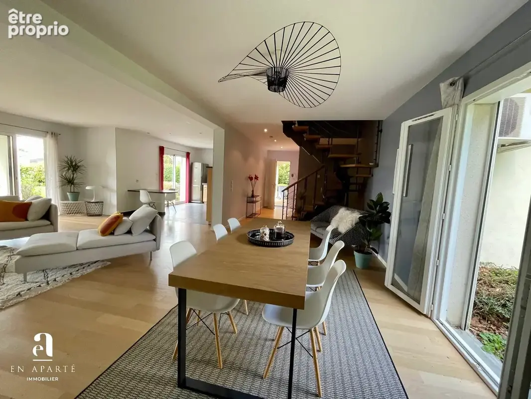 Chaponost -  maison de 200 m2 sur un  terrain de 1500m2 avec vue et  piscine - photo 13