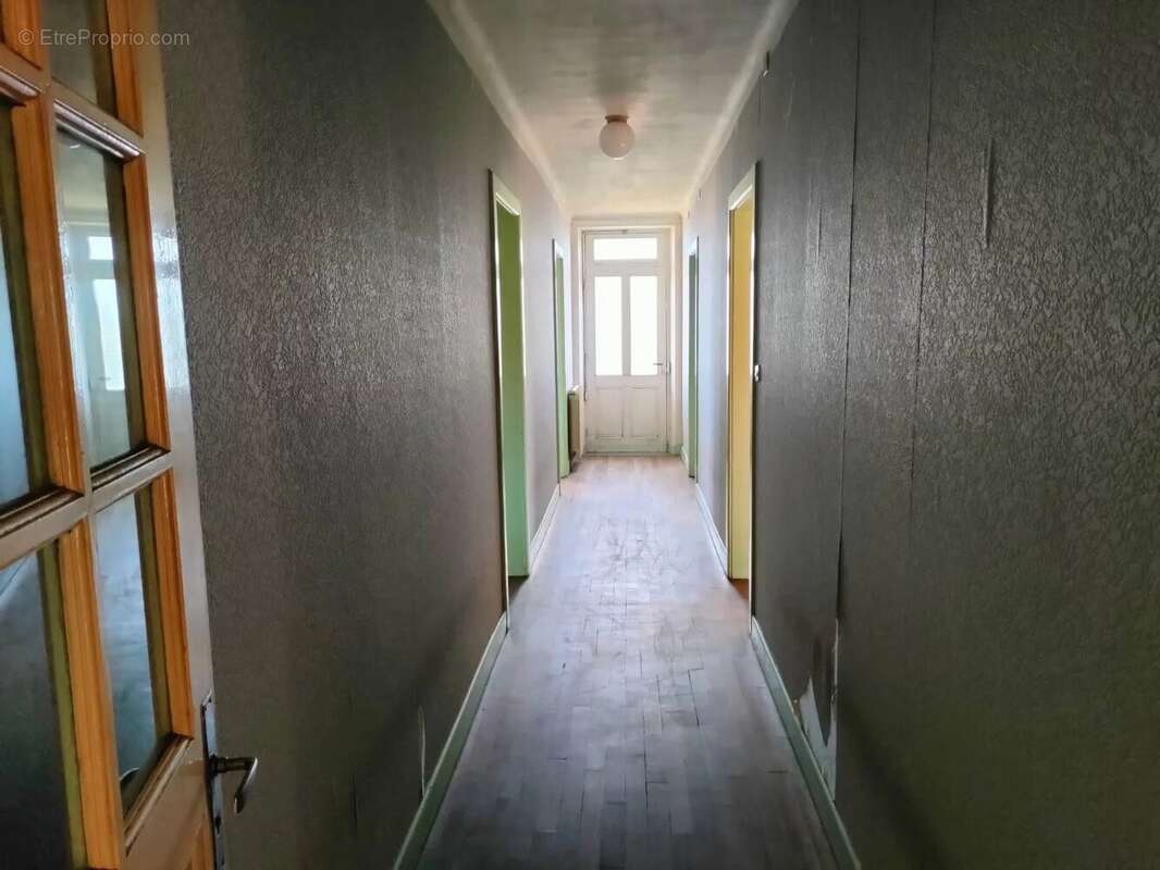 Maison à ORADOUR-SUR-VAYRES