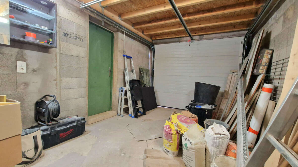 Maison à LES ADRETS-DE-L&#039;ESTEREL