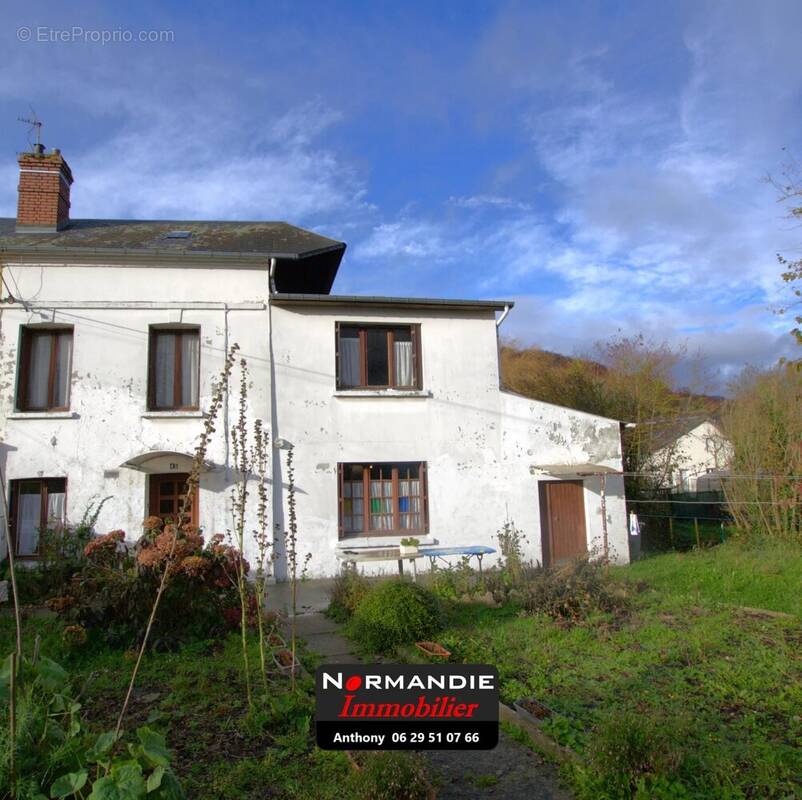 Maison à LILLEBONNE