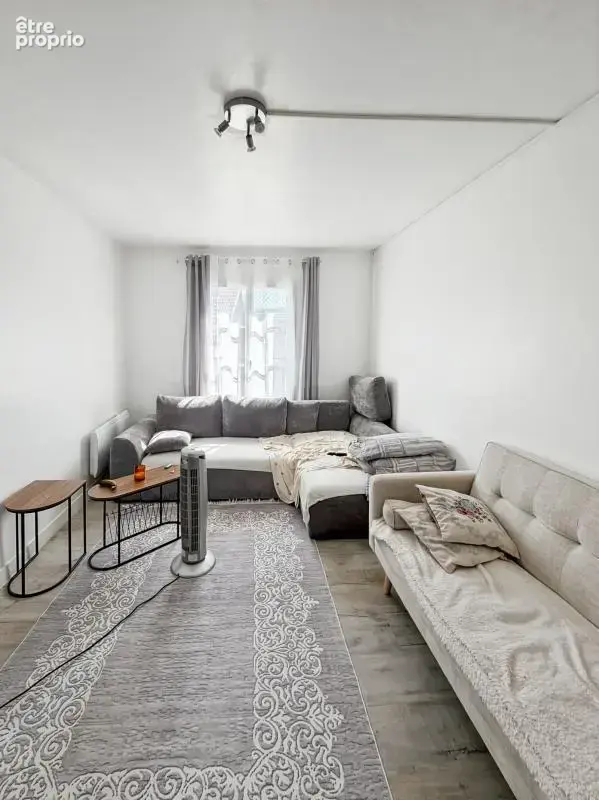  Immeuble de rapport – Local commercial loué + appartement T3 – Investissement clé en main ! - photo 2