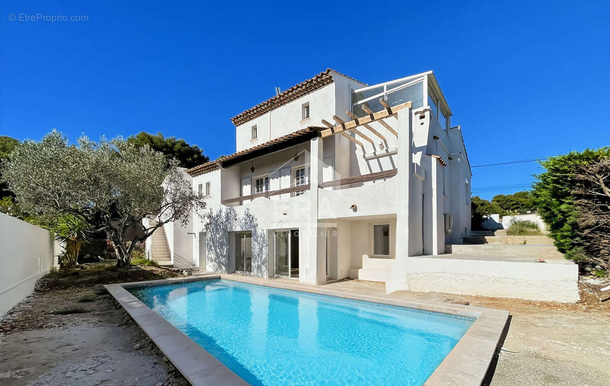 Maison à CARRY-LE-ROUET