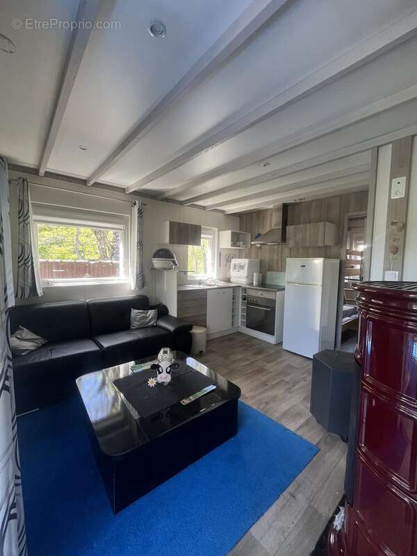 Maison à EGLISENEUVE-D&#039;ENTRAIGUES