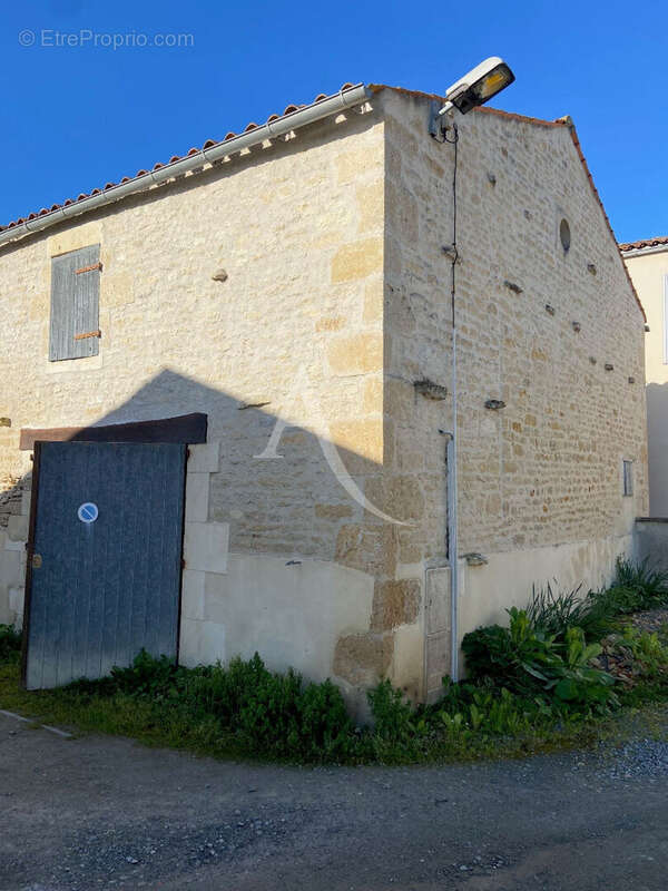 Maison à THAIRE