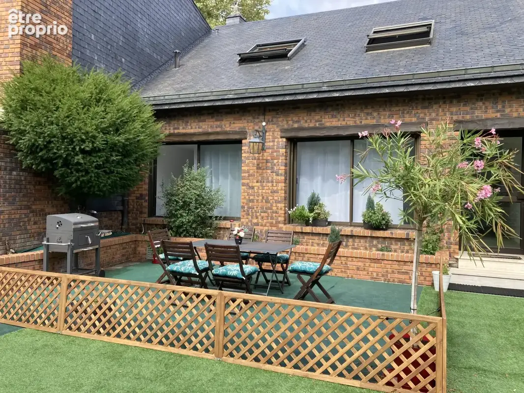 espace de vie dépendance - Maison à LE PLESSIS-ROBINSON