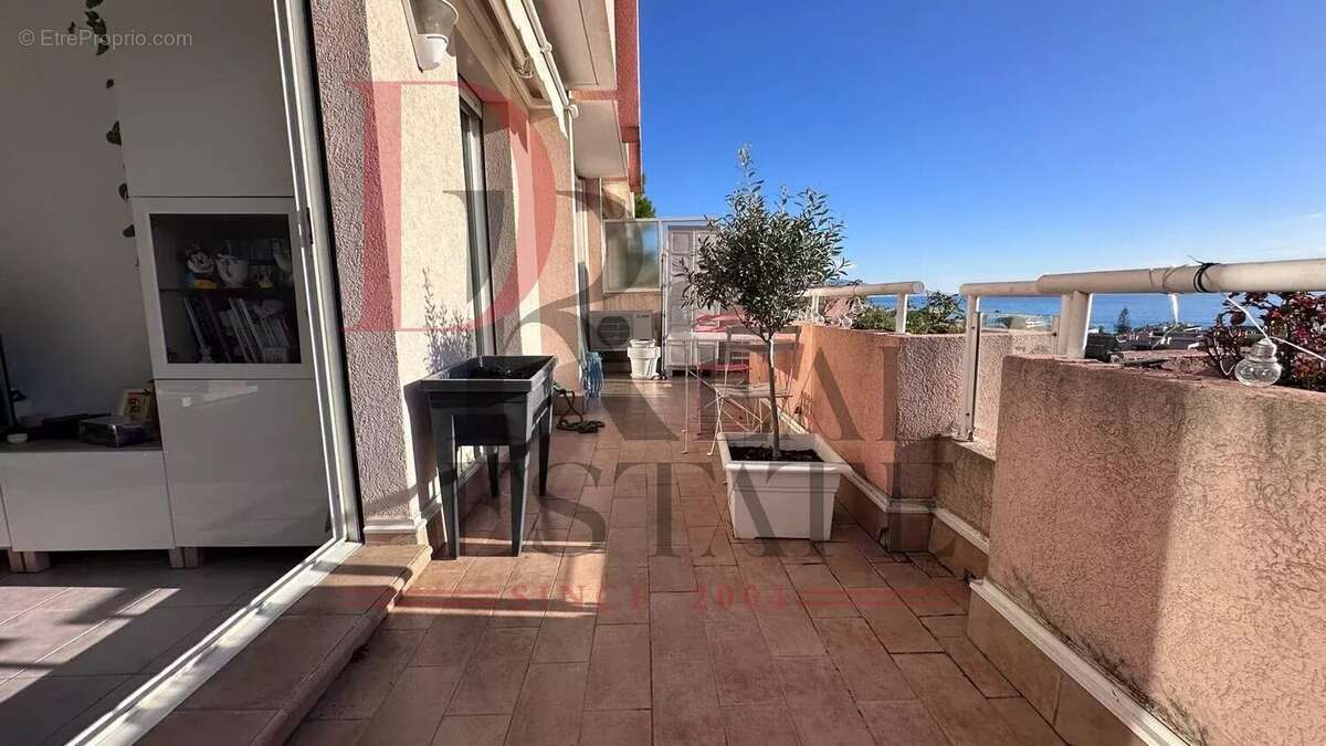Appartement à ROQUEBRUNE-CAP-MARTIN