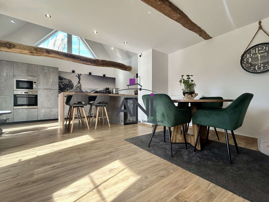 Maison à AVREMESNIL