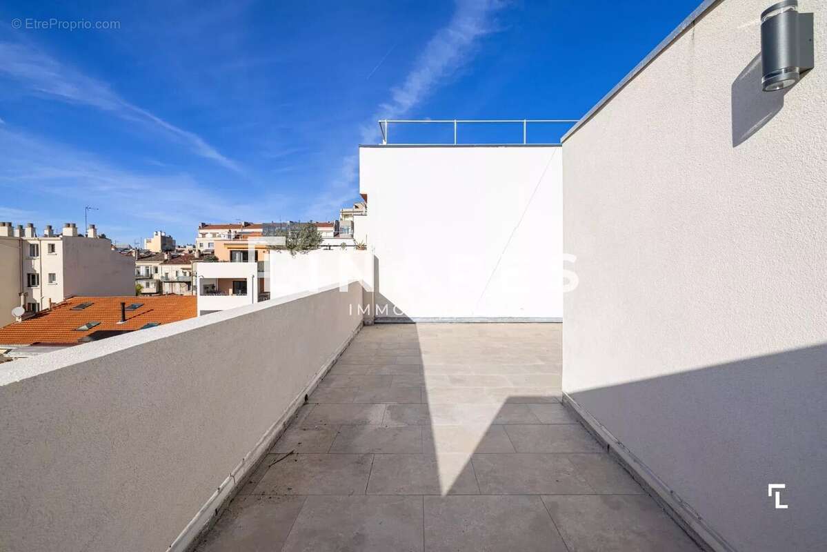 Appartement à MARSEILLE-5E