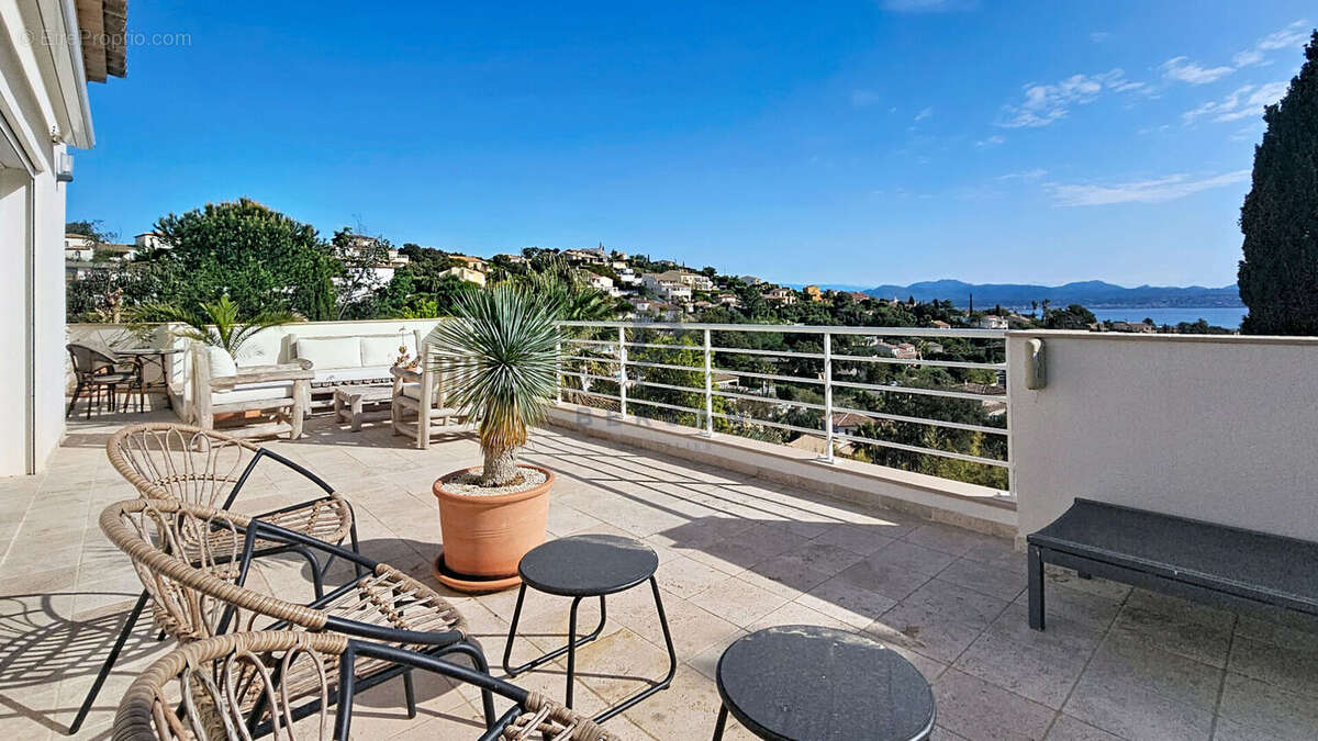 Villa vue mer frejus saint-aygulf - position dominante au calme - photo 5