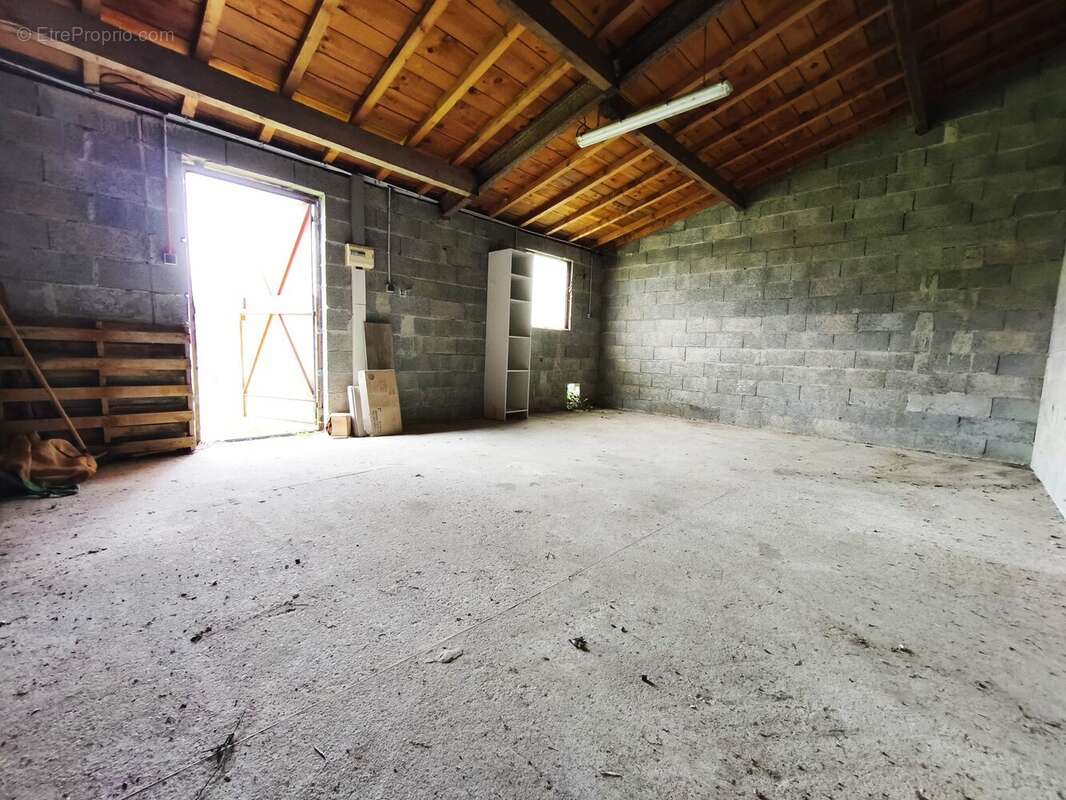 Maison à LALANDE-DE-POMEROL