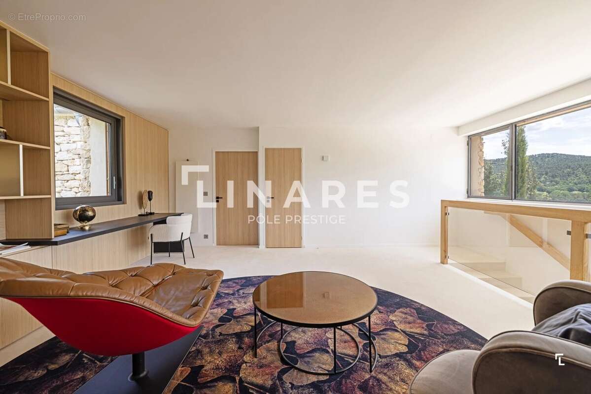 Domaine bellevue - mas de 459 m² - 13610 le puy sainte reparade - photo 13
