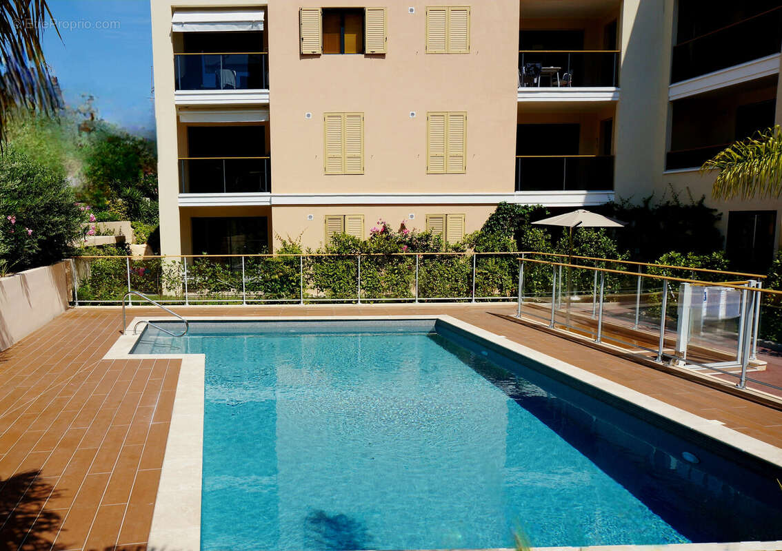 Cannes Palm Beach  2 pièces avec jardin privatif  Résidence avec piscine - photo 8