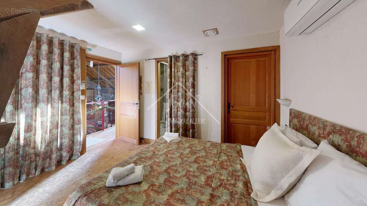 Maison à GOUTTIERES