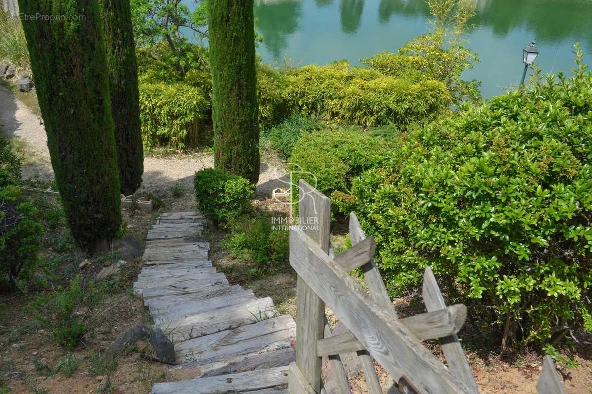 Maison à VILLENEUVE-LOUBET