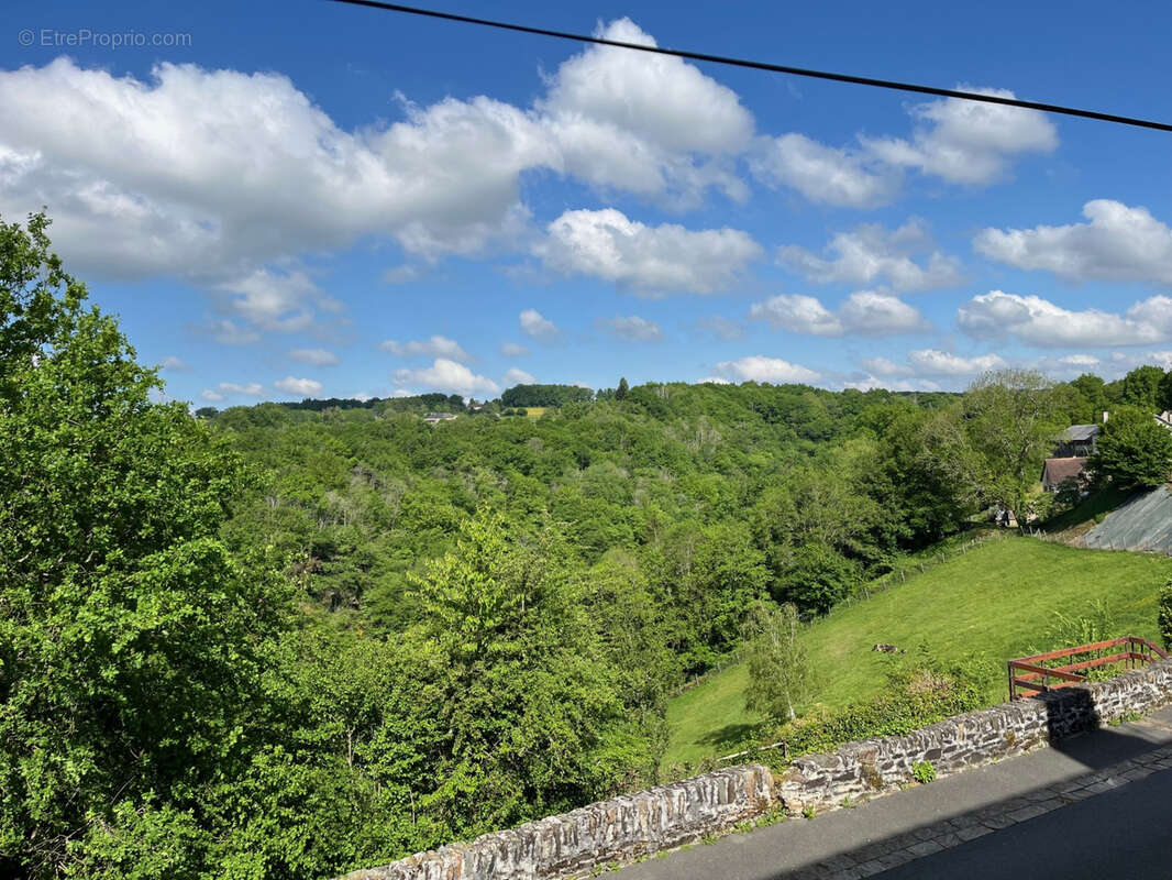 Maison à JUMILHAC-LE-GRAND