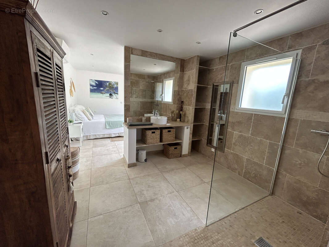 Maison à TOURRETTES-SUR-LOUP