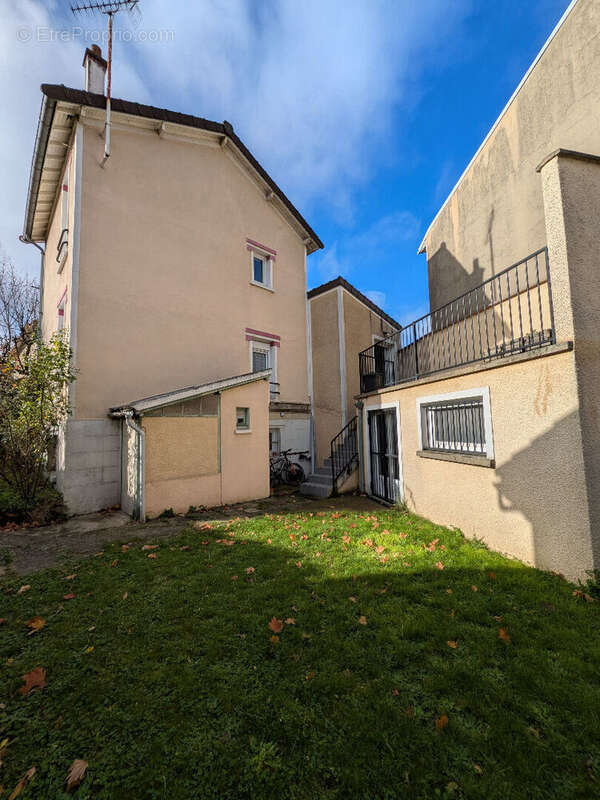 Maison à VILLEMOMBLE