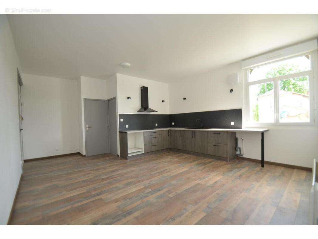 Appartement à MOULIN-NEUF