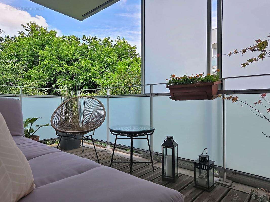 Appartement - 1 Chambre - Balcon - Garage en sus - Proche commodités - photo 4