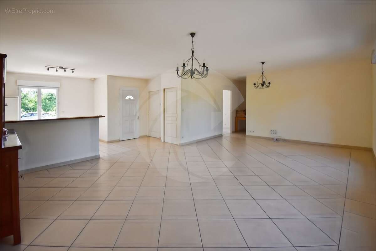Maison 124 m² à Mirabel  - photo 3