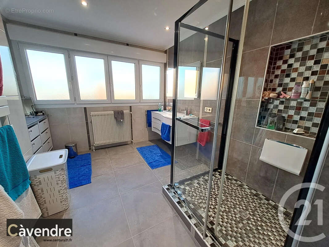 Appartement 101 m² à Avignon  - photo 11