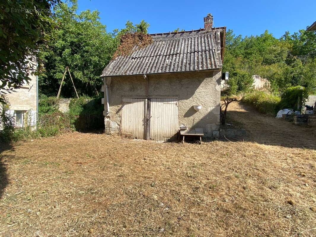 Grange en pierre à fort potentiel, cadre verdoyant et calme à Saint-Maximin (60) - photo 11