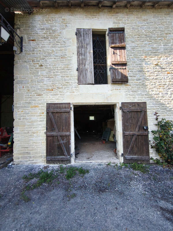 Maison à MAUZE-SUR-LE-MIGNON