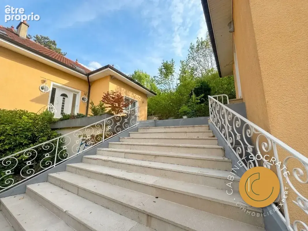 Maison 9 pièces 228 m² à vendre à Vandoeuvre-Les-Nancy (54500) - photo 3