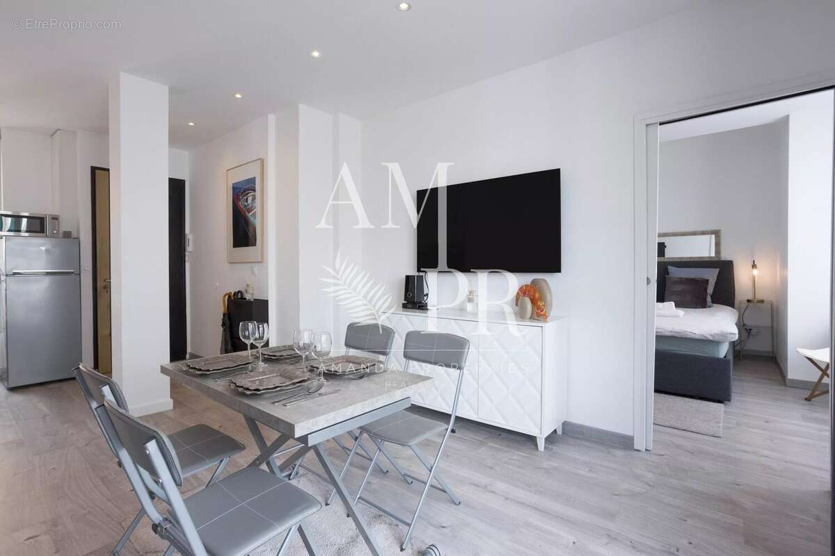 A deux pas des plages - Cannes Arrière Croisette - Appartement 2 pièces de 40m2 - Aperçu Mer - photo 7
