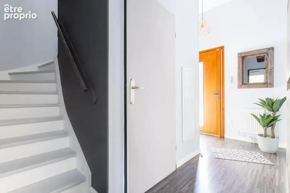 Maison de 5 pièces de 105 m² situé à Lille - photo 6