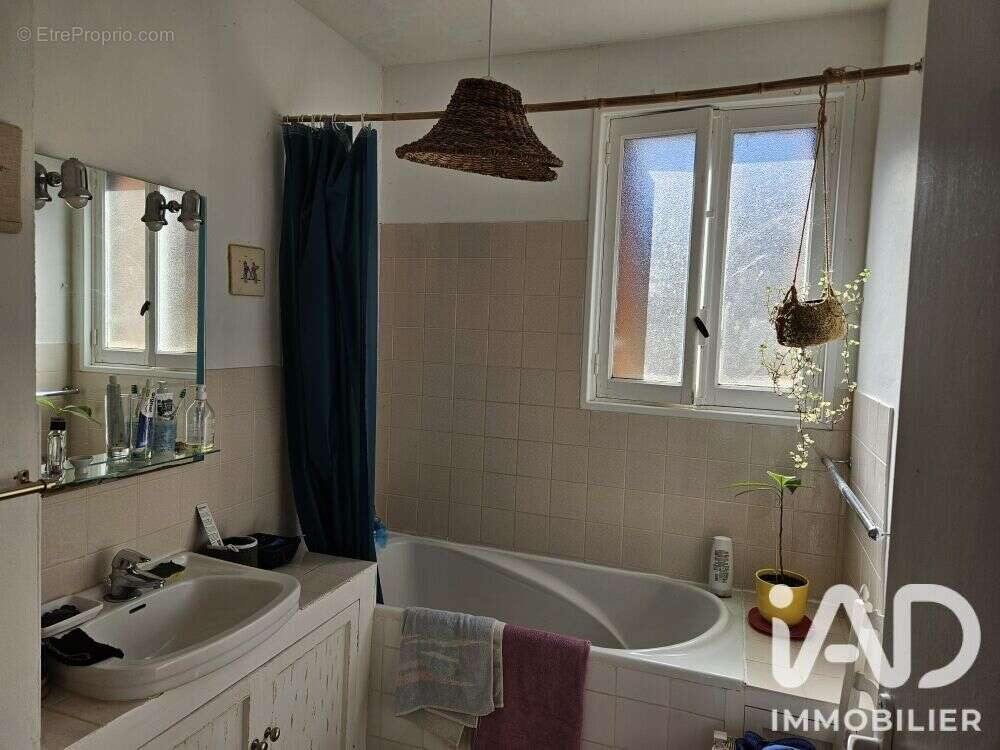 Maison 103 m² à Barrou  - photo 9
