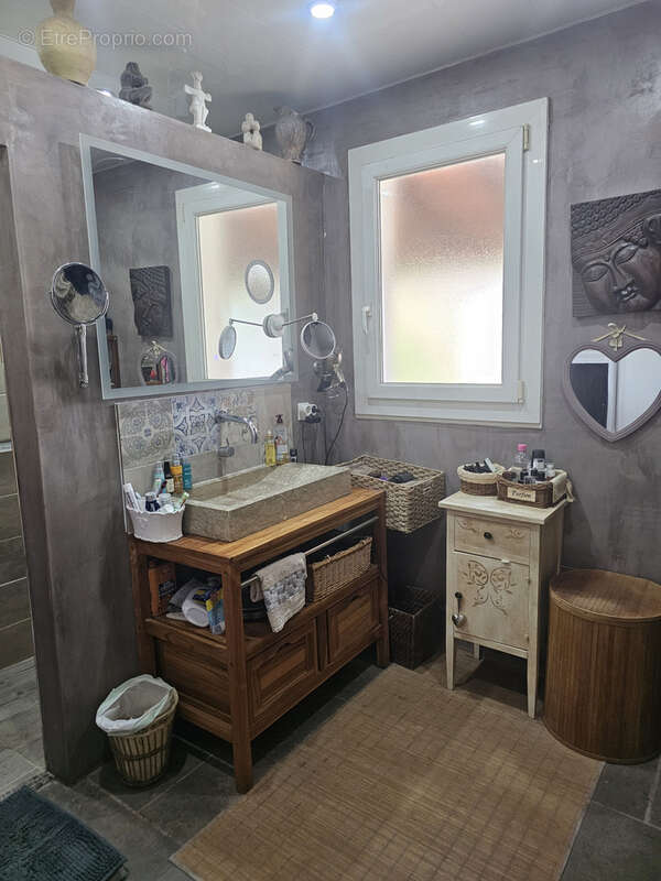 MAISON T4 DE PLAIN PIED sur 1195 M2 terrain et piscine - photo 7