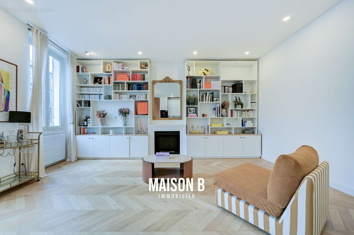 Appartement à MARSEILLE-6E