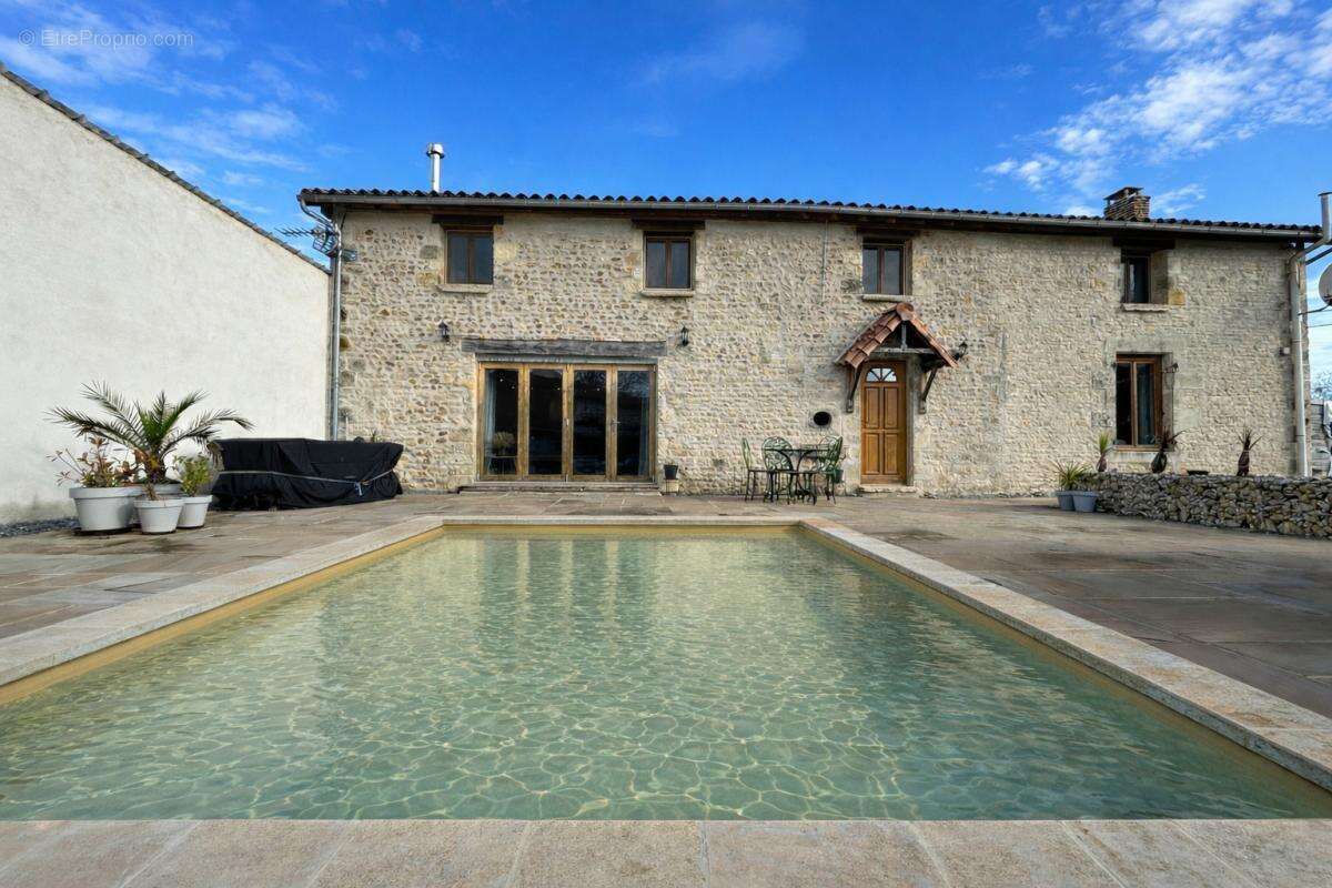 Maison à LES ALLEUDS