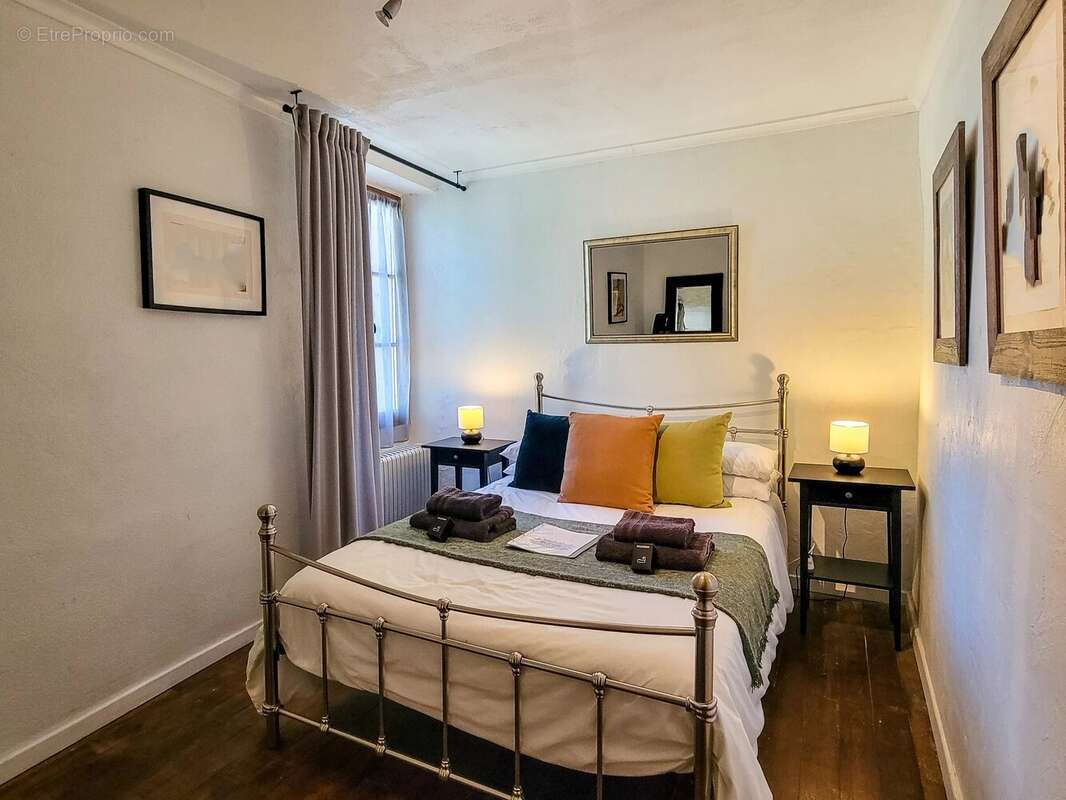 Commerce à VILLEFRANCHE-DE-ROUERGUE