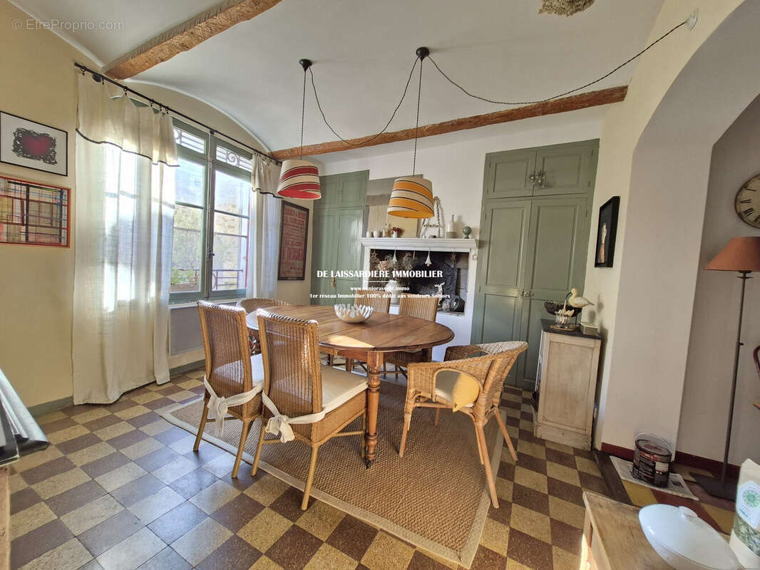 Maison à VAUGINES
